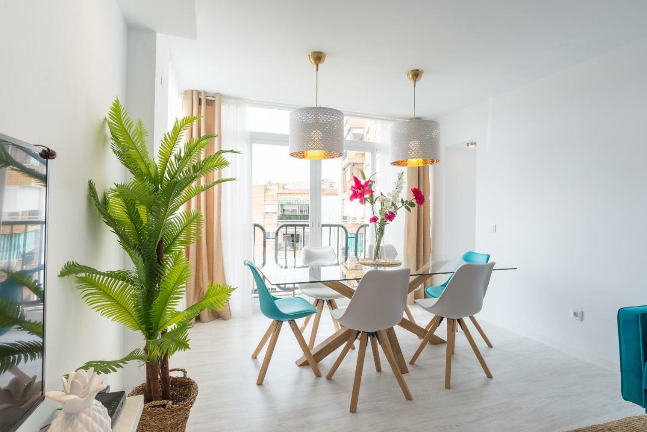 Gran Apartamento 4 hab. 8 pers. Parking incluido Málaga Exterior foto