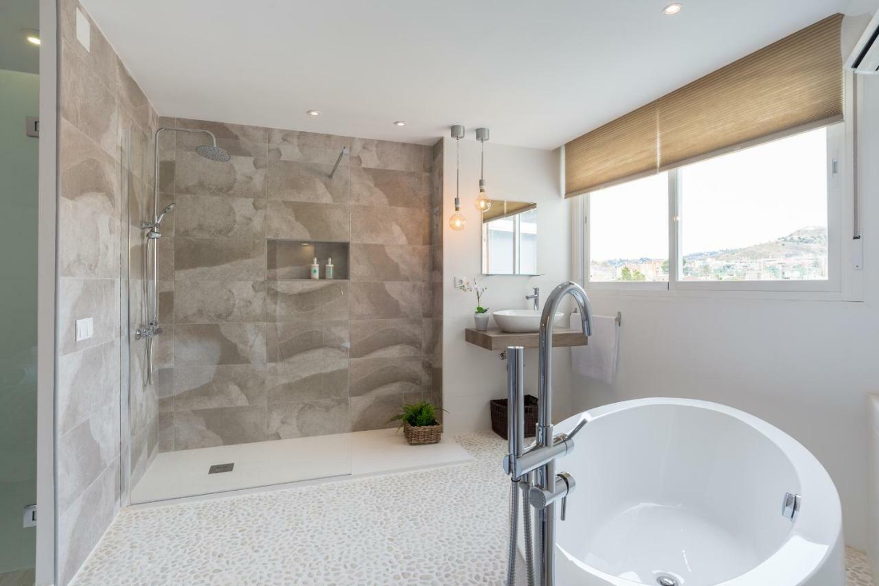 Gran Apartamento 4 hab. 8 pers. Parking incluido Málaga Exterior foto